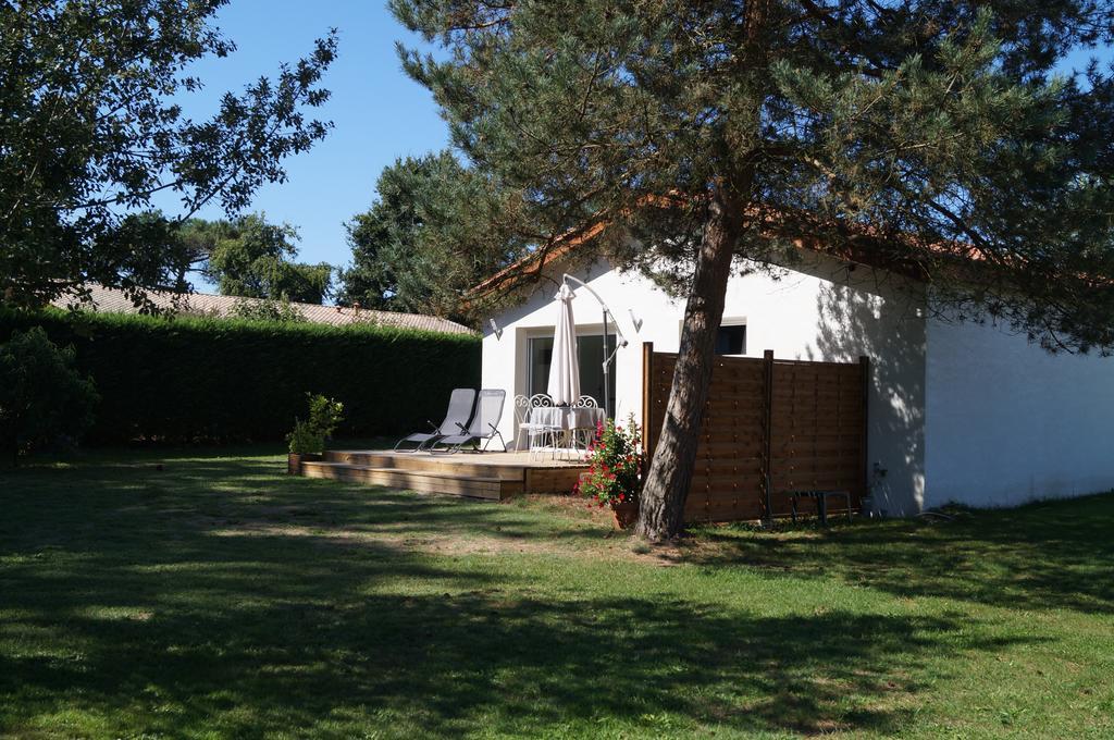 Gite La Maloniere Saint-Martin-du-Bois  Zewnętrze zdjęcie